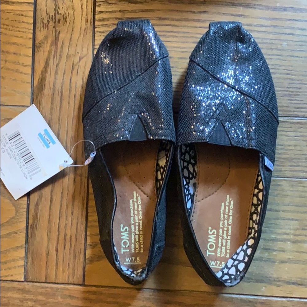 Sparkly sequined black Toms